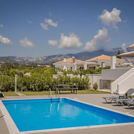 Villa Ai Helis Summer House By Vintage Travel Svoronata